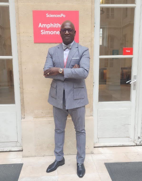 Littérature : Evariste MEAMBLY annonce un ouvrage autobiographique dans les semaines à venir