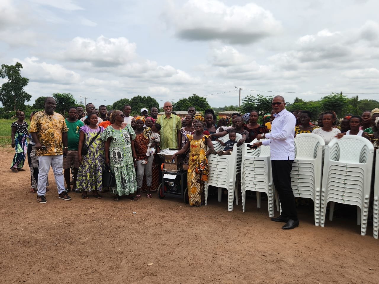 Yamoussoukro/A la veille de Paquinou: Le Maire KKP soulage les populations avec de nombreux dons
