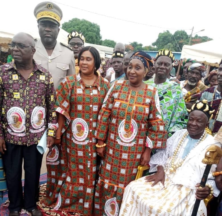 Mougnan (Djékanou)-Intronisation du Chef du village : Dr René Brou prône l'unité des cadres pour promouvoir le développement