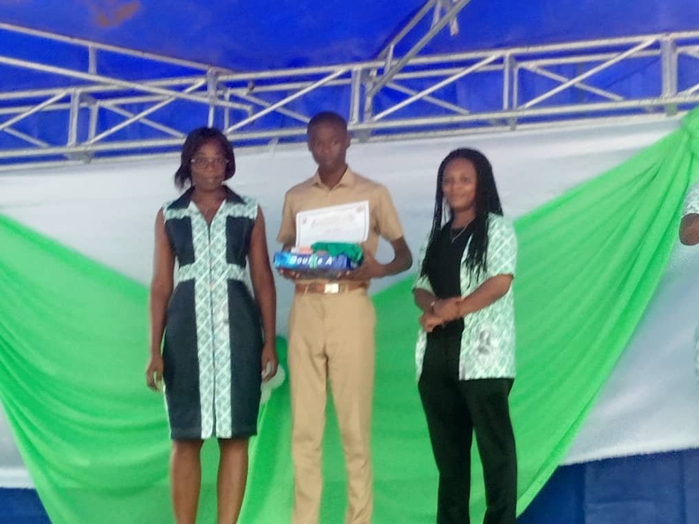 Côte d'Ivoire: Yopougon, le Groupe scolaire Newton célèbre ses meilleurs élèves et ses 30 ans d'existence