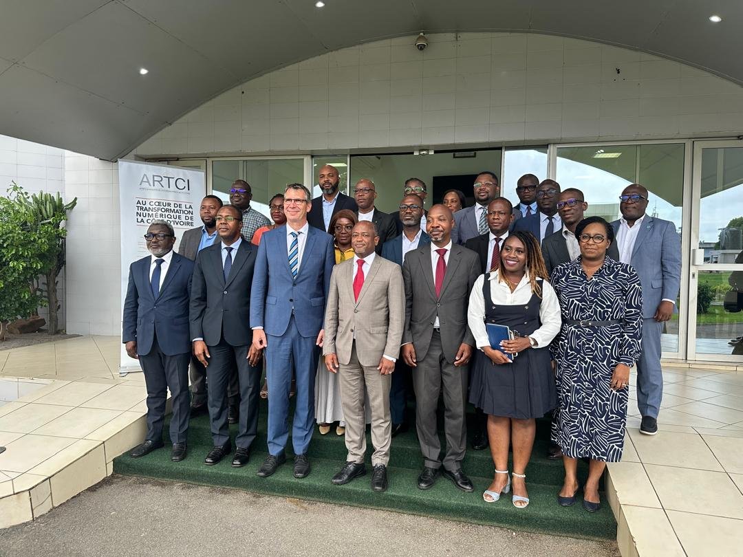 Côte d’Ivoire : Signature de convention entre ARTCI-RAXIO CI pour une nouvelle ère de développement et de souveraineté numérique du pays