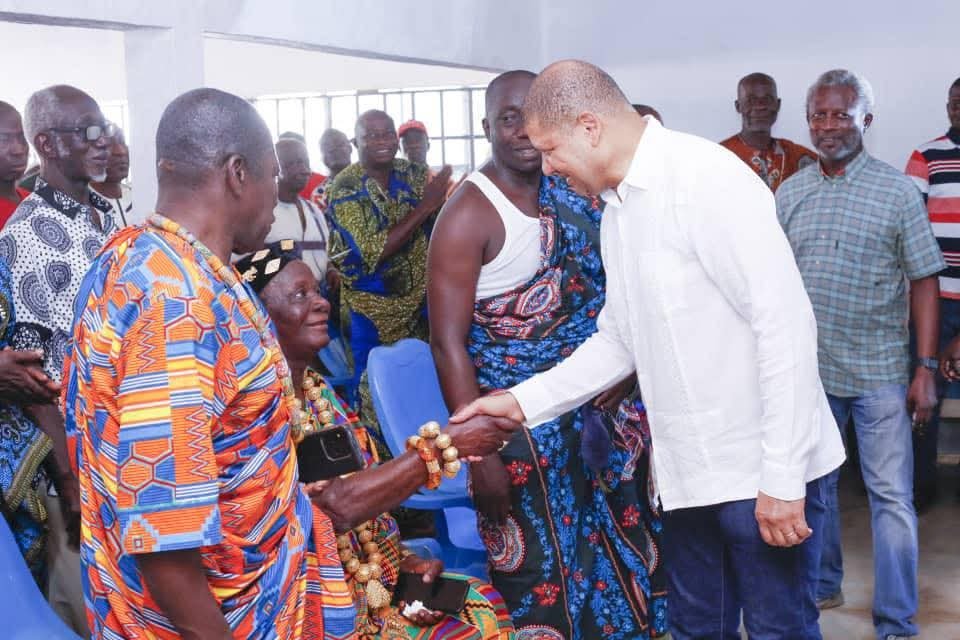Côte d’Ivoire : Jean-Louis Billon, quand un homme rencontre son peuple !