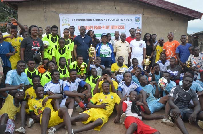 Paix en Côte d’Ivoire: La caravane «Peace Days Tour à l’ère du Numérique» et la coupe «Fairplay jeunesse» lancées à M’bahiakro