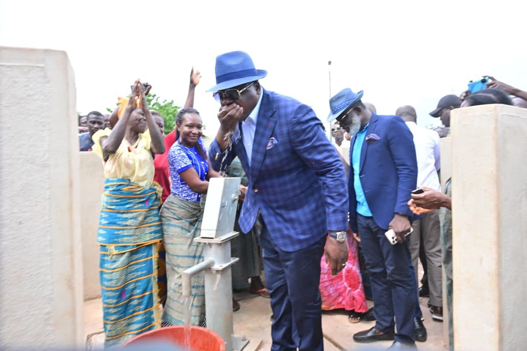 Eau potable/Fin du calvaire à Nangokro (Bocanda): Les populations, reconnaissantes à Amedé Kouakou, expriment leur joie