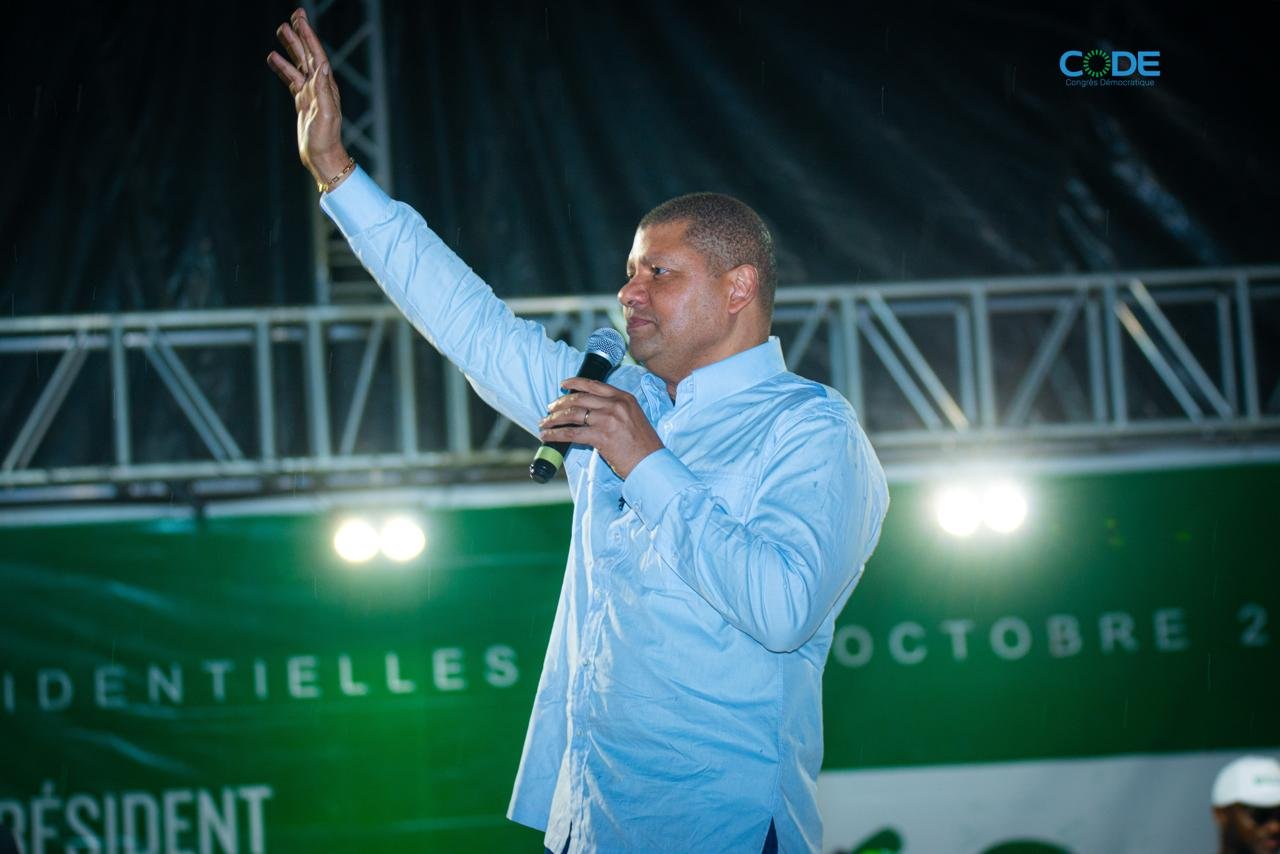 Côte d’Ivoire : En campagne à Agbaou, Billon s’engage, une fois élu, à « déverrouiller ce qui bloque la côte d’ivoire »