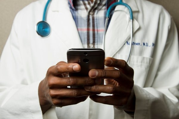 Promotion des bonnes pratiques d'hygiène : La FACACI et l'INHP signent une convention