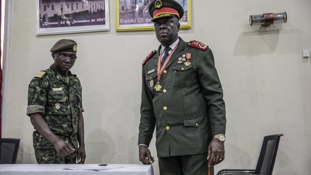 Guinée-Bissau: le général Horta N'Tam investi «président de la transition» pour un an- la CEDEAO condamne le coup d’Etat