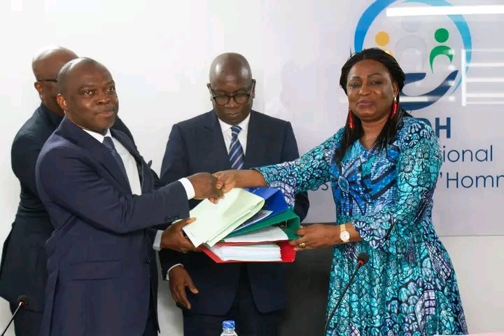 Côte d'Ivoire : CNDH, Dr Adjelou Christian, nouveau Président, a officiellement pris fonction