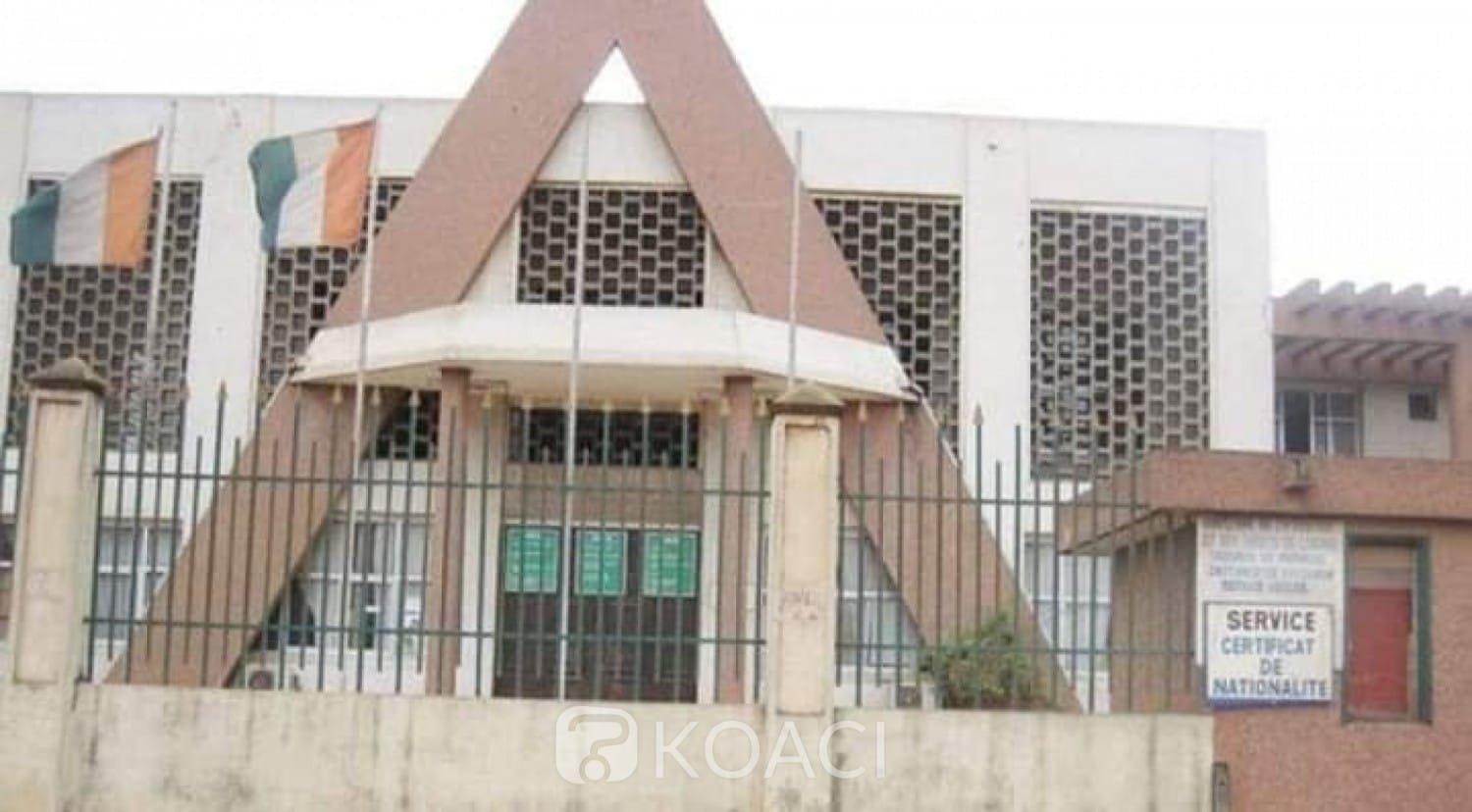 VBG: La lutte se déporte au tribunal de Yopougon entre Maîtres Binta Bakayoko et Raoul Gohi Bi