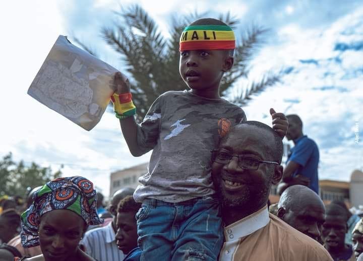 Billet : #HandsoffMali et une nouvelle classe d’Africains?
