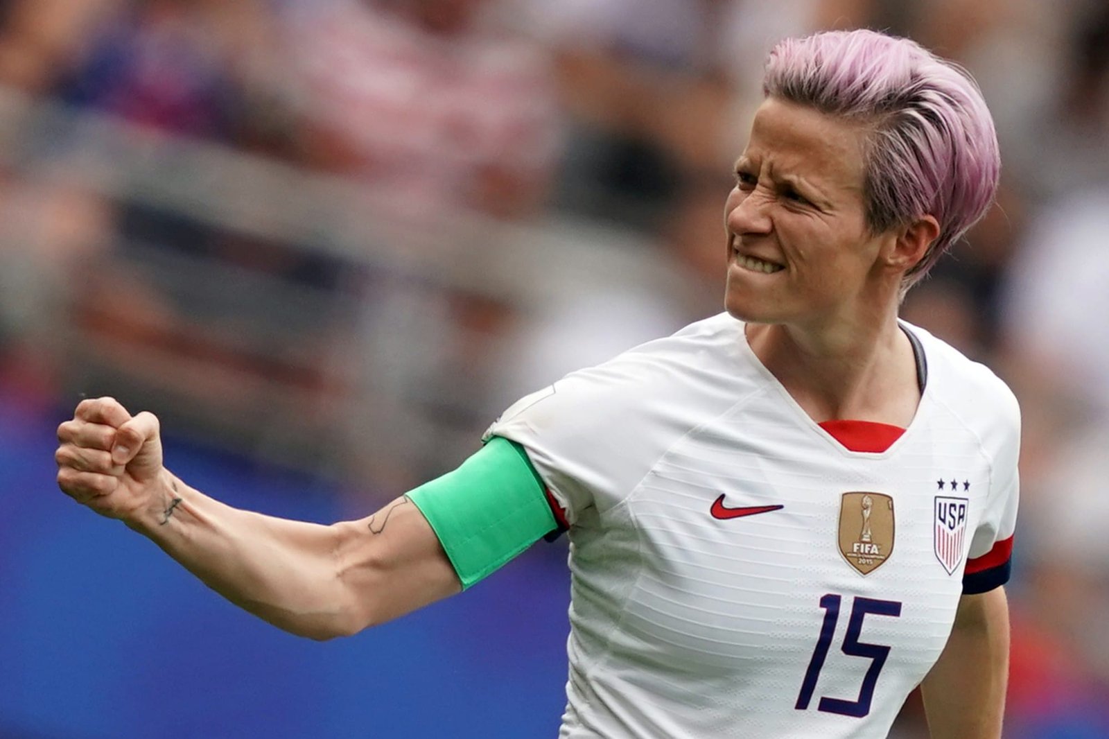 Football aux USA : Filles et garçons, désormais, mêmes salaires? Megan Rapinoe remporte une bataille