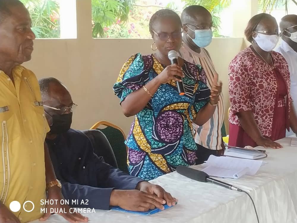 Candidats sans papier au CEPE-Entrée en 6e 2022/Mme Amonkou (DRENA du Gôh) à Guikahué, après son don de 520 timbres: «La méchanceté des hommes va passer et puis votre élévation se fera par Dieu»