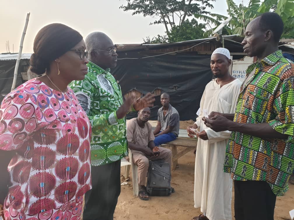Cocody : 2 fillettes tuées par les eaux de pluie, Dr Serge Koffi apporte le soutien de Bédié aux familles éplorées