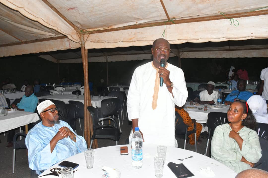 Daoukro/Ramadan: Traoré Adam-Kolia offre une grande rupture collective de jeûne pour renforcer la cohabitation pacifique entre musulmans et chrétiens