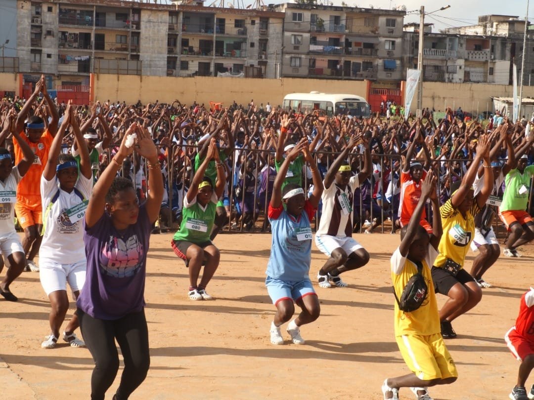 7ème édition de la Rando scolaire : Le ministère des sports félicite la FIRAPE pour 10 000 élèves mobilisés à Yopougon