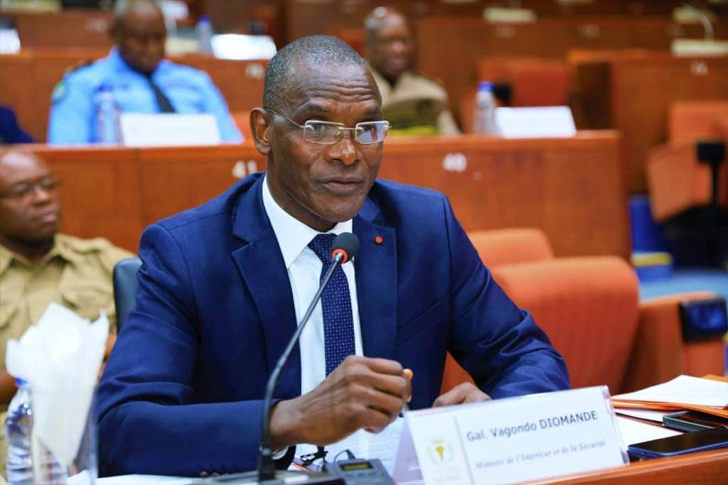 Réforme de la CEI: Porté par Vagondo Diomandé, le projet de loi aboutit à un "bis repetita" de l’Assemblée au Sénat