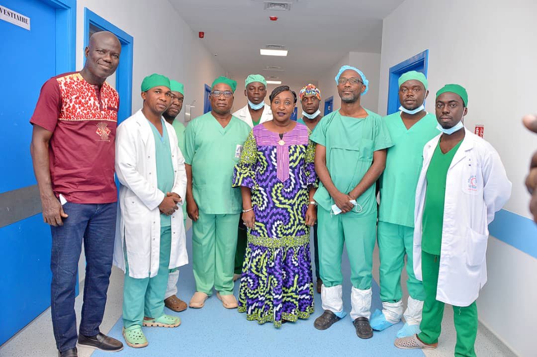 Accident de Yamoussoukro: Dr Kouamé Marcellin rassure la ministre-gouverneure Goudou Coffie sur l'état des blessés reçus au Trauma-Center de Toumodi