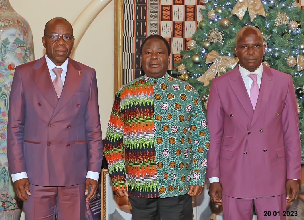 PDCI: Ayvor Léa Jeanne, Siaba Antoine, Oka Amani, Kobenan Allomo et Philippe Gnoume étaient chez le président Bédié à Daoukro