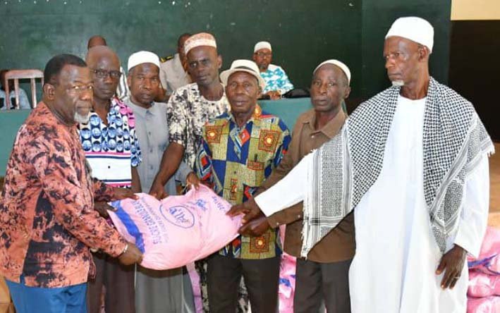 Daoukro/Jeûne du ramadan : Bédié et Adam-Kolia expriment leur solidarité aux musulmans avec des dons