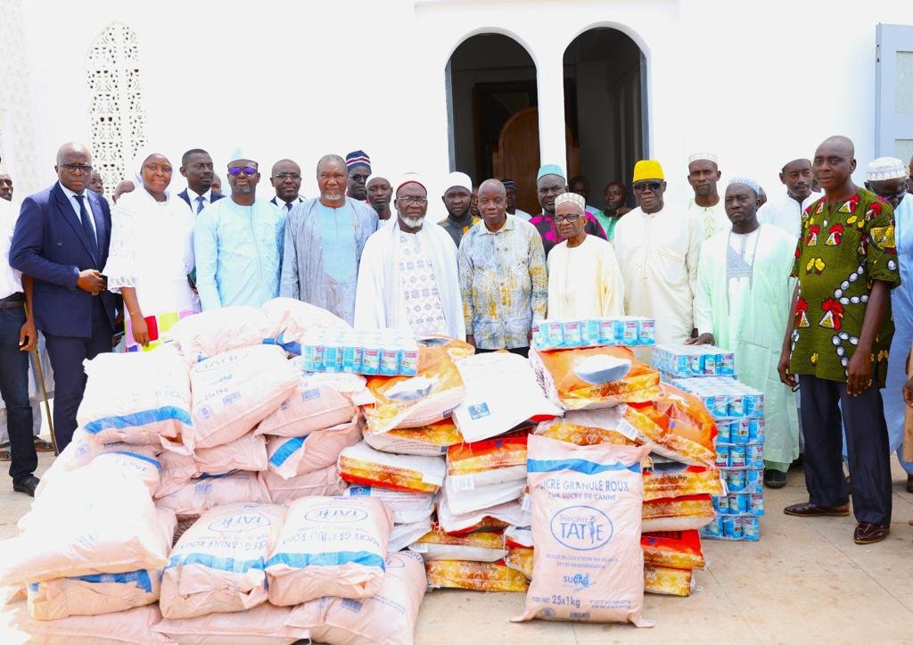 Mois saint du Ramadan: Ahoussou-Kouadio aux côtés des musulmans de Yamoussoukro