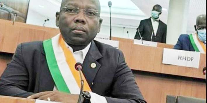 Crise de la data internet/Action-Réaction: Assalé Tiémoko tacle le groupe parlementaire RHDP…«Et si on s'écoutait un peu ?»