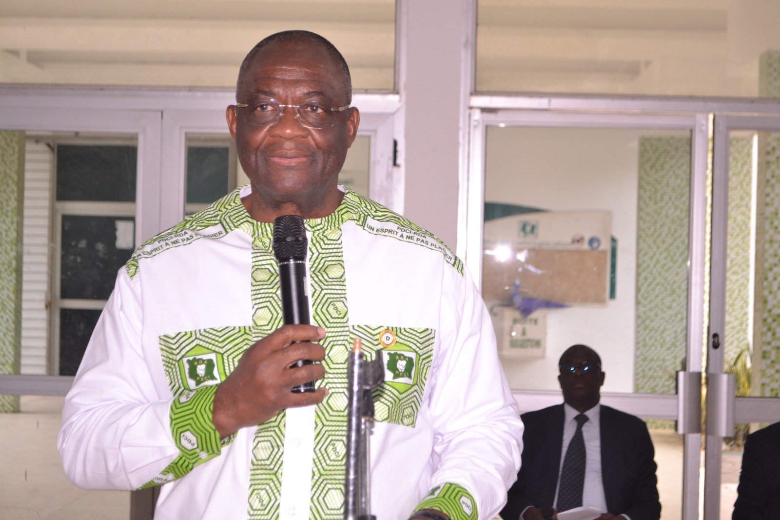 Hommage du PDCI au premier maire de Maféré: «Mais qui est Gilbert MANOUAN AYEBI», s’interroge Guikahué