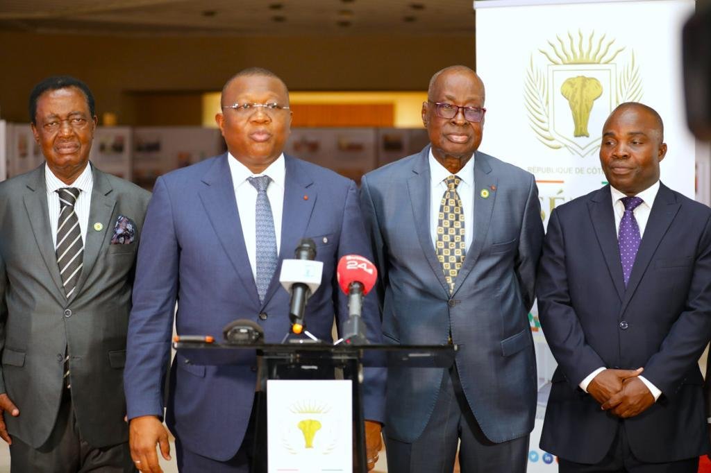 La Poste de Côte d’Ivoire à l’épreuve de la digitalisation: Amadou Coulibaly rassure les sénateurs