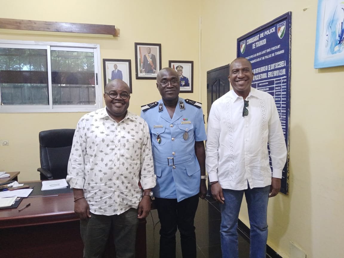 Insécurité à Toumodi : Koné Idrissa et Hervé Alliali félicitent le Commissaire Brindou Olivier