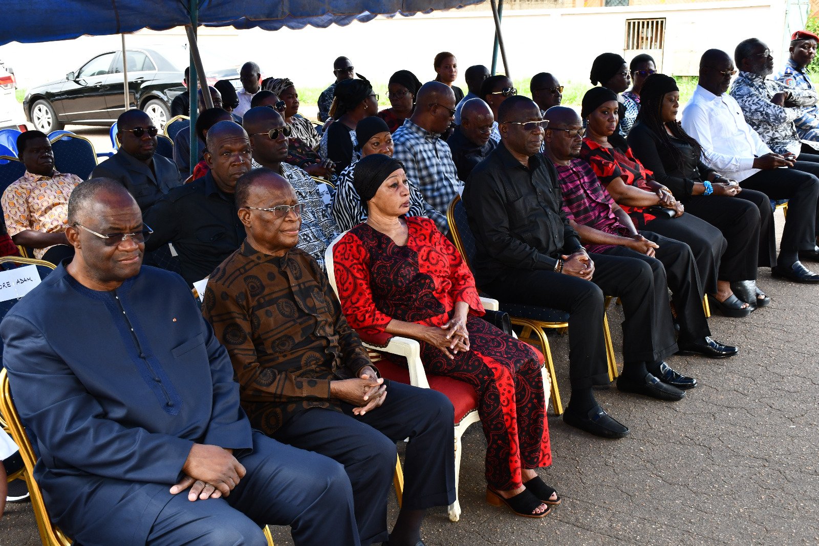 Daoukro: Mme Henriette Konan Bédié a rendu visite à ses beaux-parents à Benanou, à Dadièkro et à Pepressou