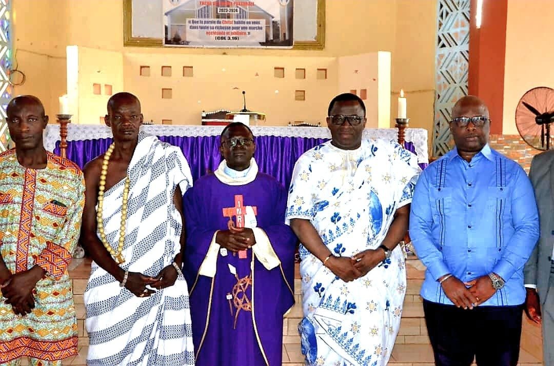 Inauguration du nouveau presbytère Tankessé : Danho Paulin présent à la messe d’action de grâce