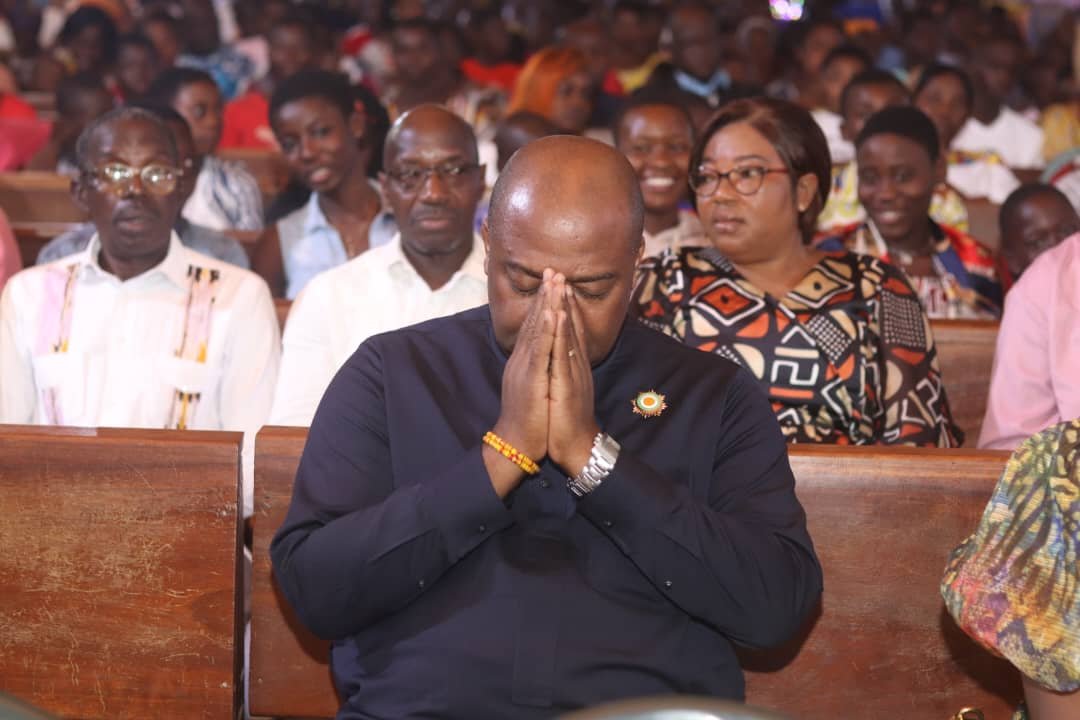 Daoukro/Noël 2023, 1ère Messe de Noël sans Henri Konan Bédié: Akoto Olivier prie, se souvient et raconte