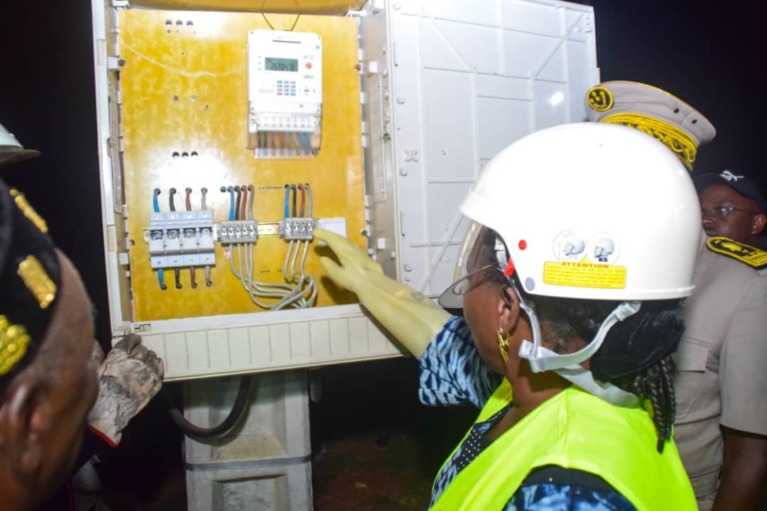 Toumodi: Raymonde Goudou rend hommage à Ouattara pour avoir connecté Lahourebo au réseau électrique