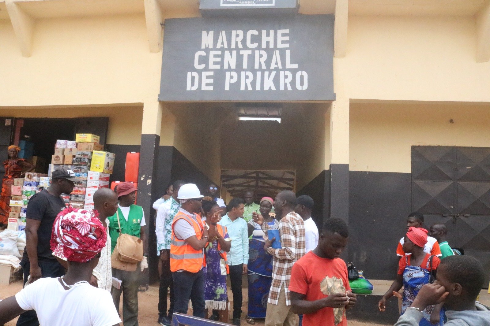 Prikro (Iffou) : Les commerçants expriment leurs satisfactions au député-maire Adi Isac