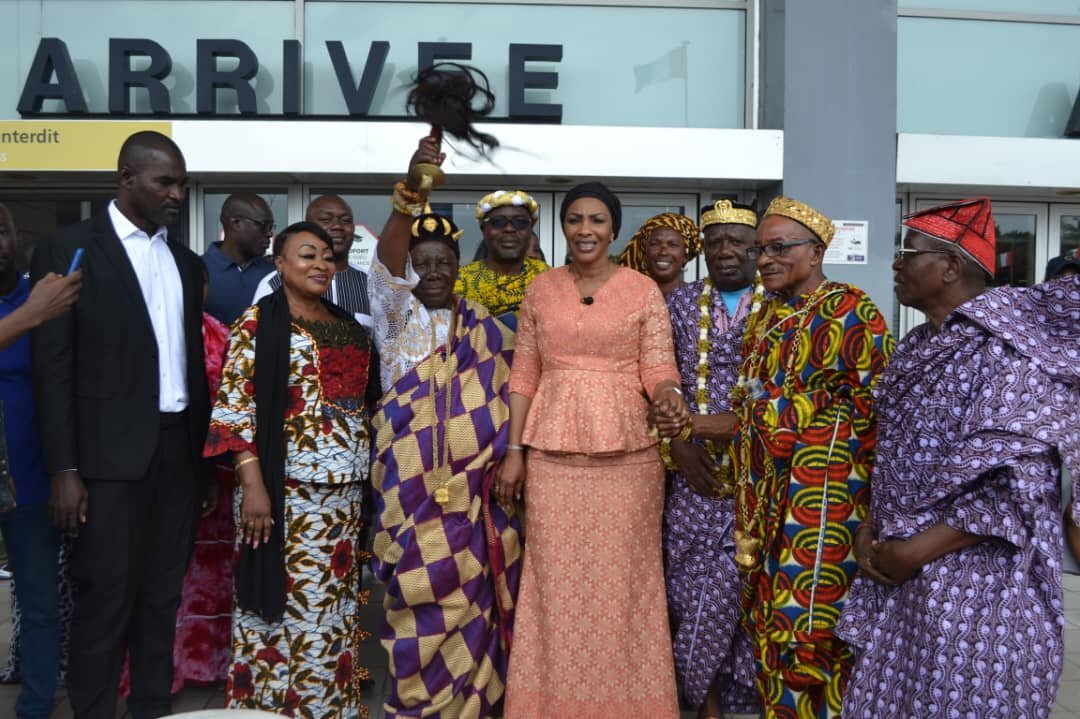 Côte d’Ivoire : L'honorable Adjaratou Traoré appelle à l'unité et au respect dans les instances parlementaires de la CEDEAO, la population de Koumassi accueille leur députée en fanfare