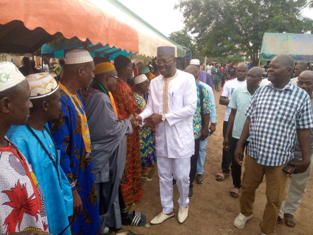 M'bahiakro /Mahouloud 2024: Traoré Adam-Kolia aux côtés des musulmans, Tidjane Thiam fait un don symbolique