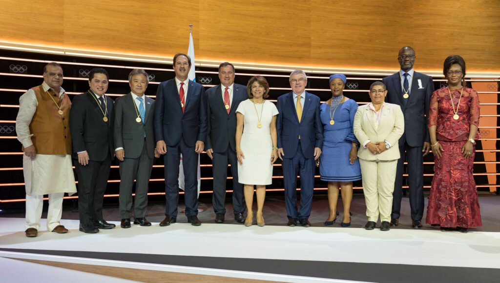 Côte d’Ivoire : Membre du CIO depuis 2019, Tidjane THIAM visite le Comité national olympique